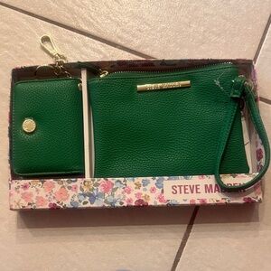 Steve Madden Green Leather Wristlet & Matching Card Holder Set